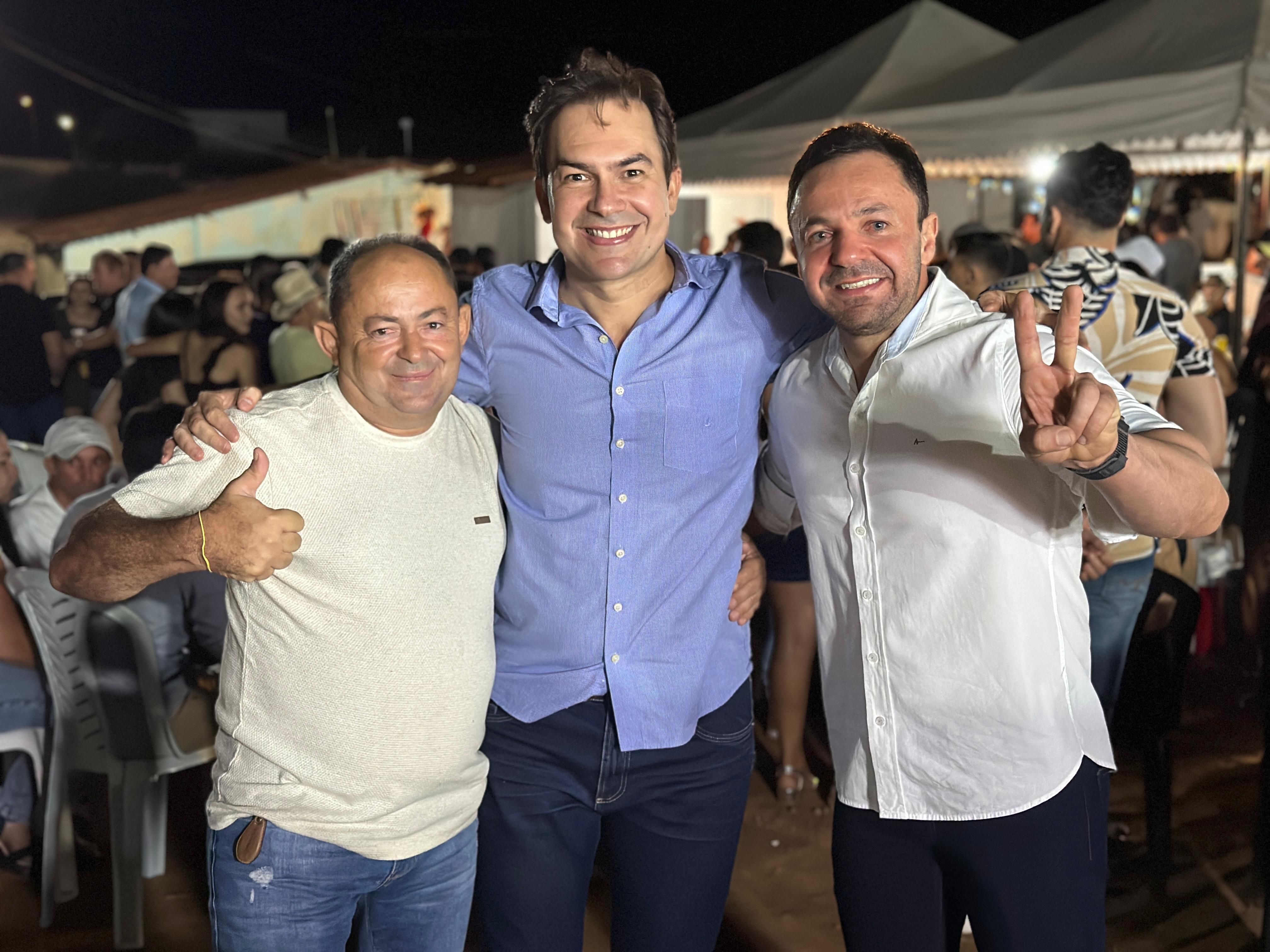 Segundo Domiciano recebe apoio de grupo político na cidade de Olho D’água e reforça pré-candidatura a deputado estadual