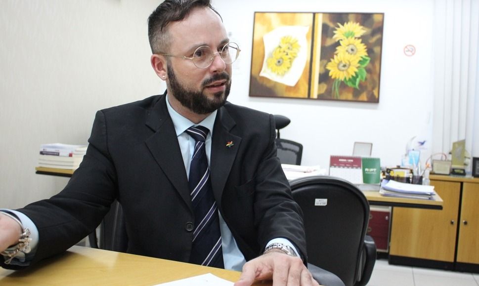 Clilson Júnior entrevista Eduardo Varandas