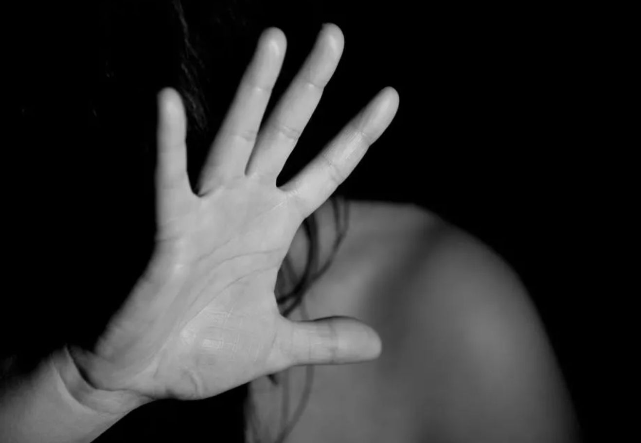 Homem de 67 anos é preso por abusar de criança de 6 anos em João Pessoa