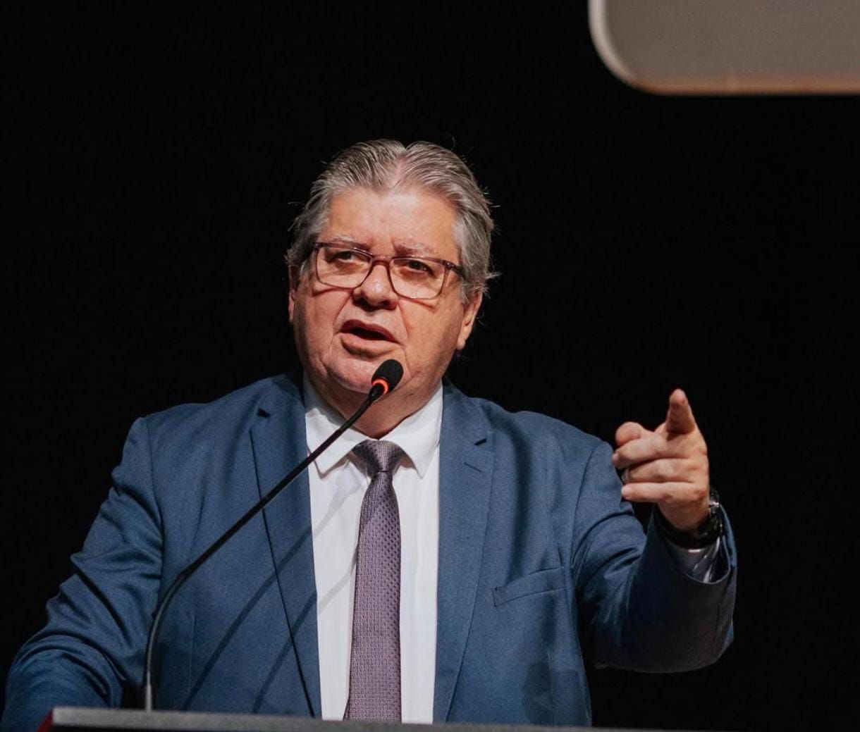 \\\'A única forma de a base de João permanecer unida é ele desistir de ser candidato ao Senado\\\', diz jornalista; veja