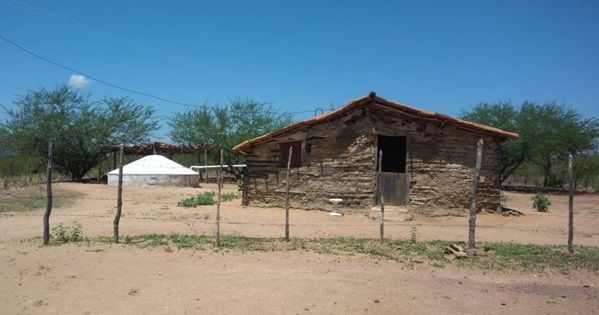 Bandidos arrombam casa de agricultor de 74 anos em Santa Terezinha-PB; família pede ajuda