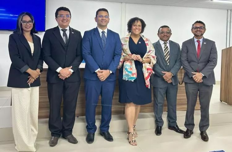 OAB/PB Subseção Patos realiza solenidade de juramento, entrega de carteiras e debate sobre igualdade racial