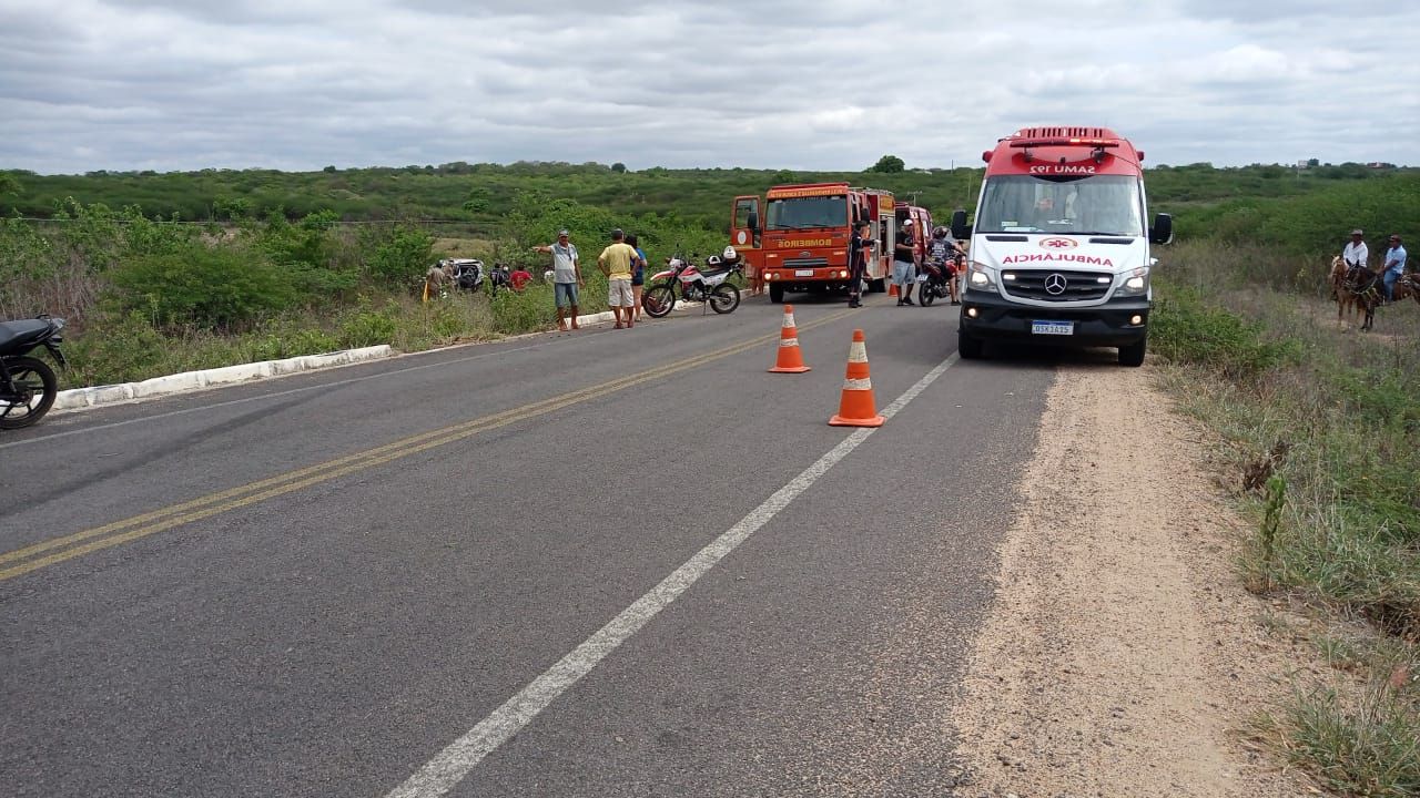 Acidente de carro em Princesa Isabel deixa um morto e quatro feridos na manhã deste domingo (27); veja