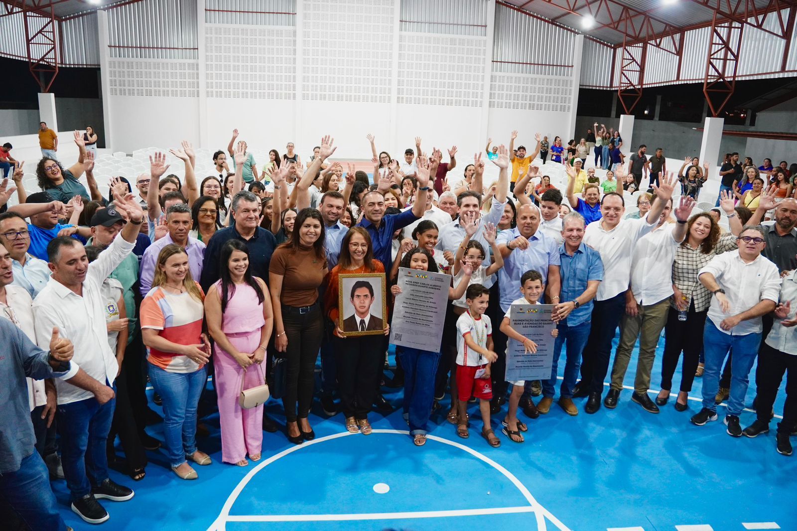 Nabor participa de inaugurações em Princesa Isabel e destaca compromisso do Governo do Estado com os municípios