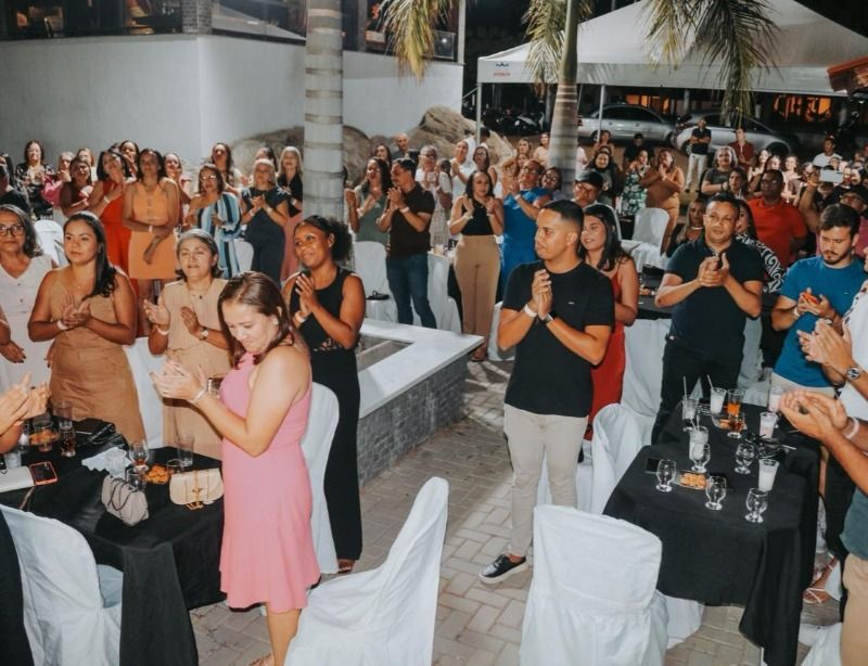 Prefeitura de Boa Ventura celebra professores e profissionais da Educação com noite de festa e reconhecimento