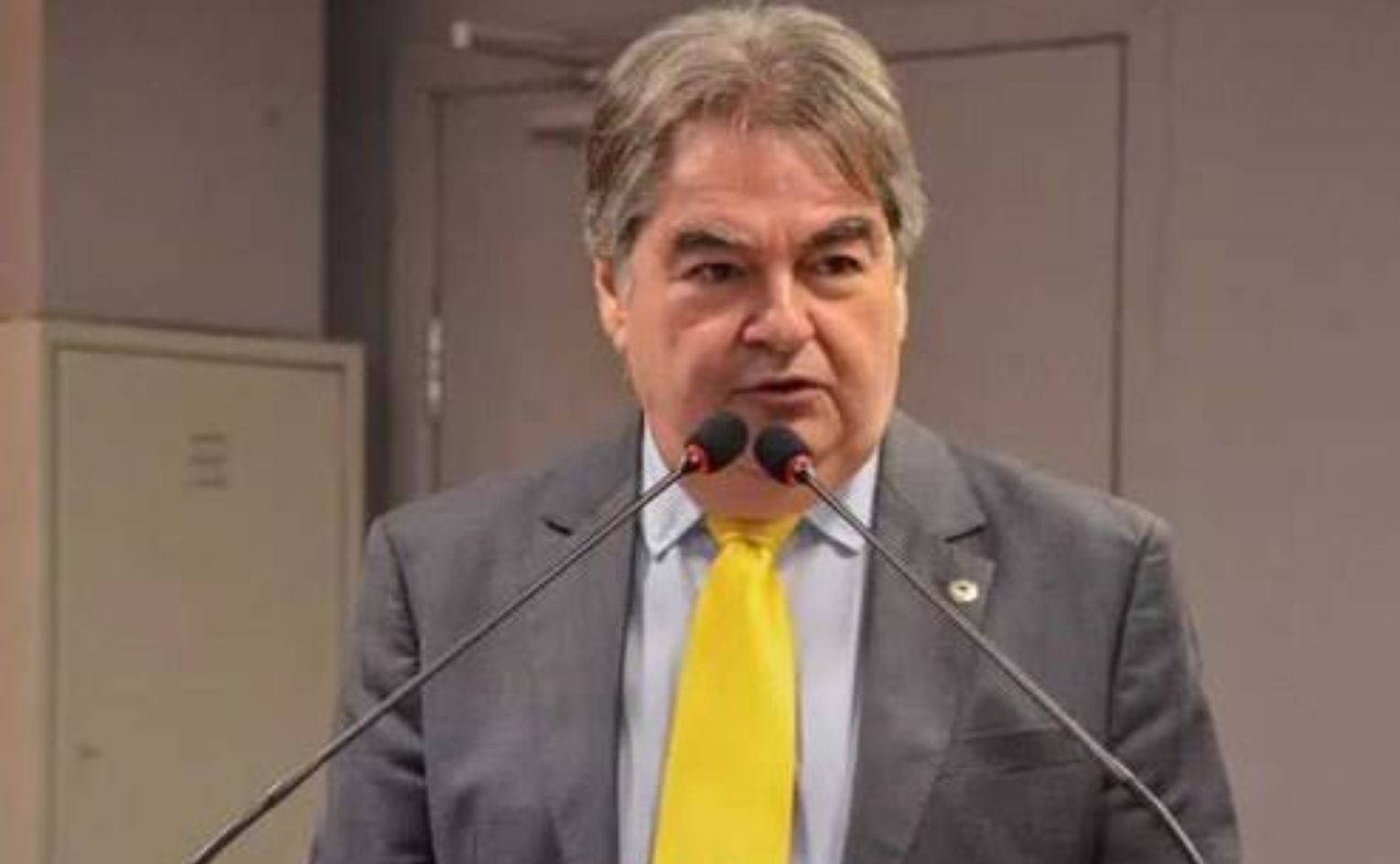 Secretário de Esporte da Paraíba, Lindolfo Pires, prestigia o Poeirão em Itaporanga