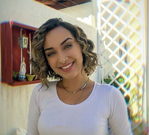 Criminosos criam conta falsa da Jornalista Rafaela Gomes no Instagram e se passam por ela em conversas