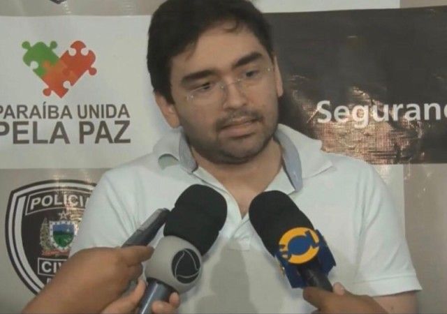 Delegado Gaudêncio Neto dá detalhes da prisão de suspeita de homicídio com requintes de crueldade