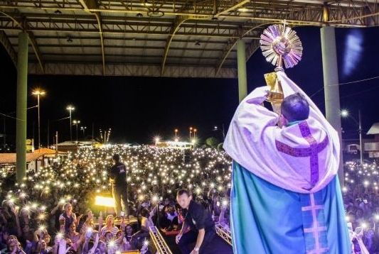 Grande expectativa para Missa com Orações de Cura e Libertação, em Taperoá; veja vídeo