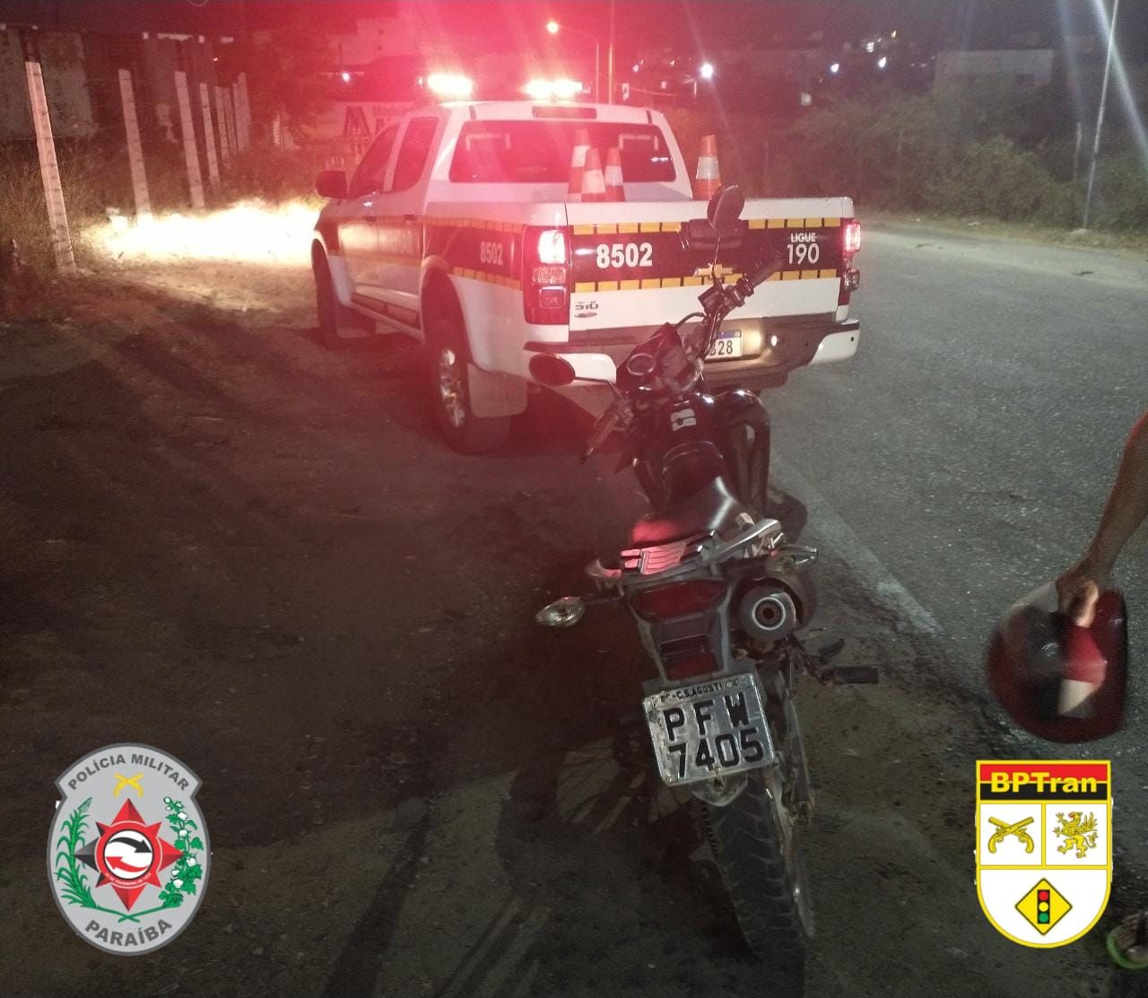 POLÍCIA MILITAR APREENDE EM PATOS MOTOCICLETA ROUBADA