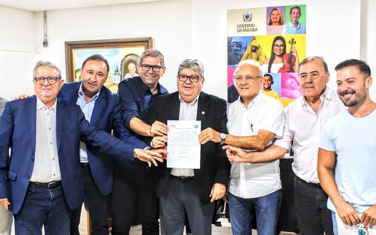 Governo da Paraíba autoriza obras de pavimentação em rodovias de diversas cidades do Vale do Piancó 