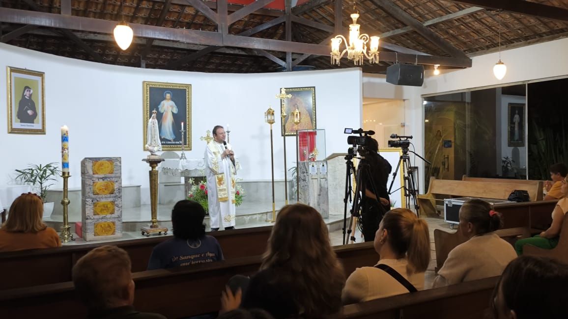 Blog acompanha Terço da Superação com Padre Fabrício Dias em Arcoverde, na Terra da Misericórdia; veja fotos e vídeo 