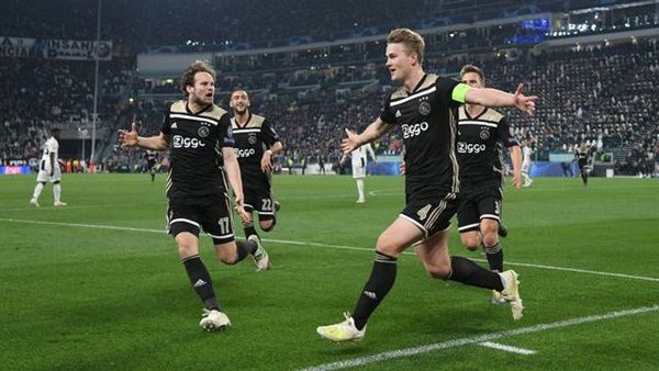Ajax derruba a Juve em Turim com vitória gigante e volta às semis após 22 anos