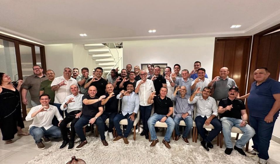 Cícero Lucena se reúne com vereadores da capital, incluindo parlamentar do PSB, que declaram apoio ao Caboclinho