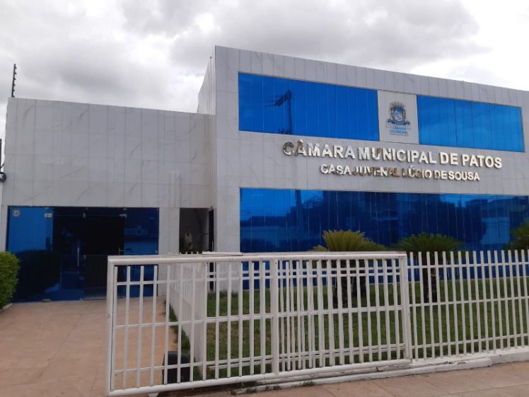 Câmara Municipal de Patos-PB vota LDO e entra em recesso