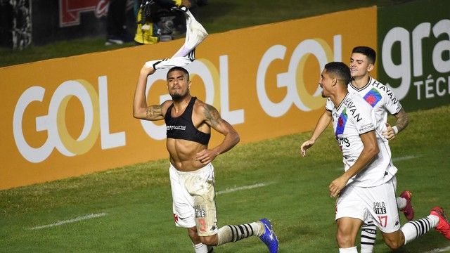 Vasco pode ficar a um empate do acesso neste sábado