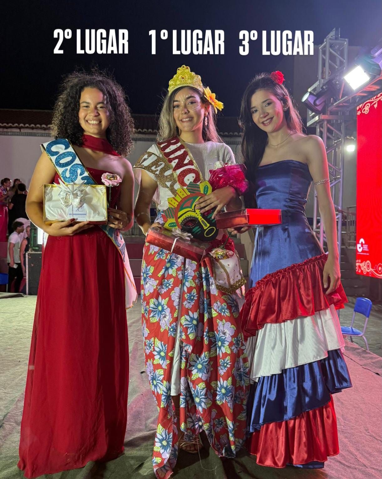 Escola Monsenhor Manoel Vieira realiza mostra cultural em espanhol com destaque para apresentações artísticas e desfile temático; veja fotos e vídeos 