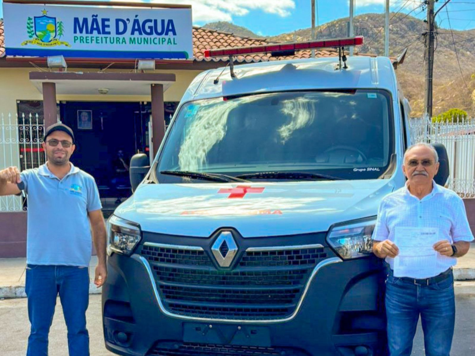 Francisca Motta impulsiona avanço na saúde de Mãe d’Água com entrega de ambulância de grande porte para urgência e emergência