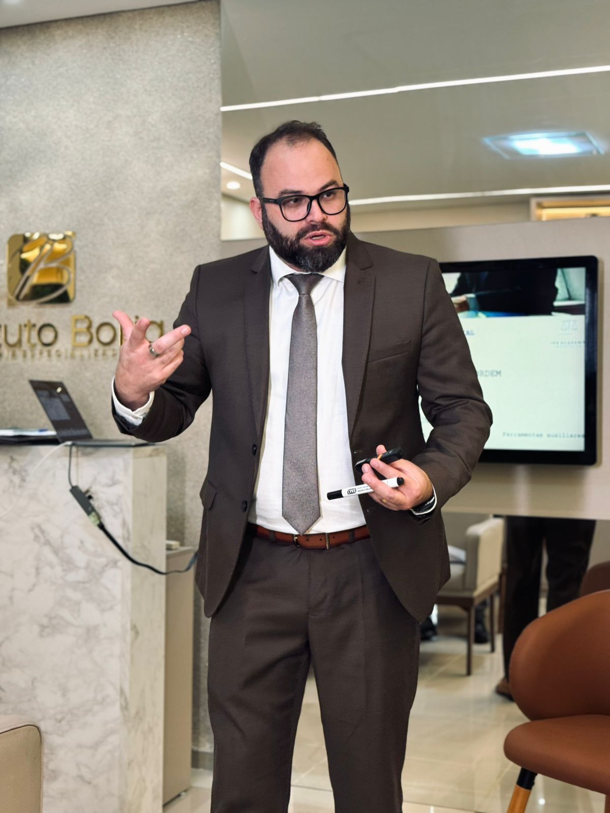 Advogado egipciense Rênio Líbero consegue o improvável: vereadores de São José do Bonfim são salvos de cassação por “fraude à cota de gênero” envolvendo candidata com apenas três votos