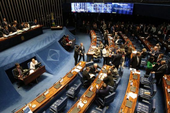 Reforma da Previdência pode ser votada em 1º turno nesta terça-feira