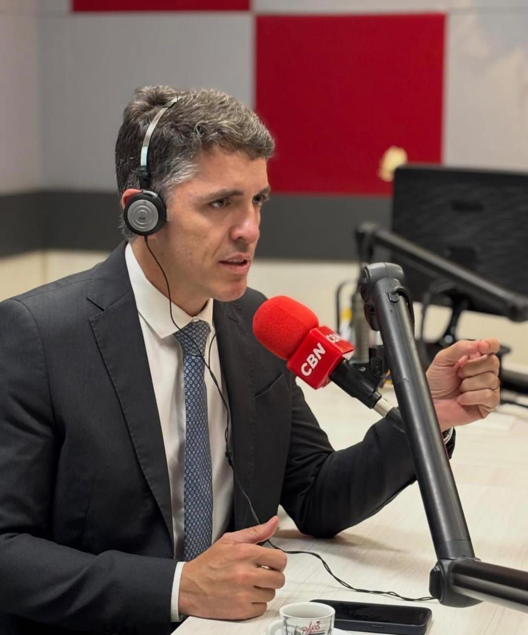Tovar diz que decisão dos Cunha Lima entre Cícero e Efraim Filho não será tomada agora; ouça