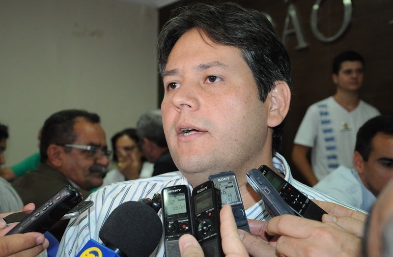 Prefeito Dinaldinho participa de executiva do PSDB e afirma que Lucélio Cartaxo é um bom nome para o estado