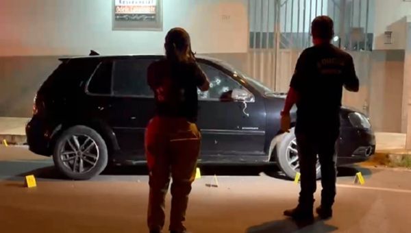 Dois homens são executados a tiros dentro de carro em São Bento