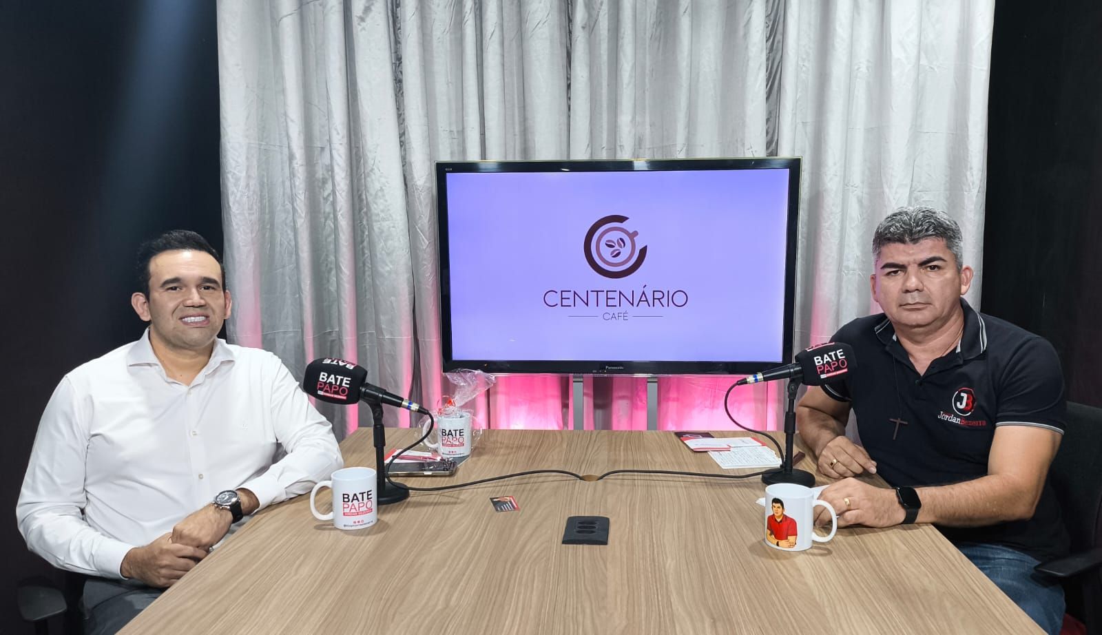 \'Fico muito feliz em fazer  parte dos avanços extraordinários da saúde de  Patos\', diz Dr Jhony Bezerra; vídeo