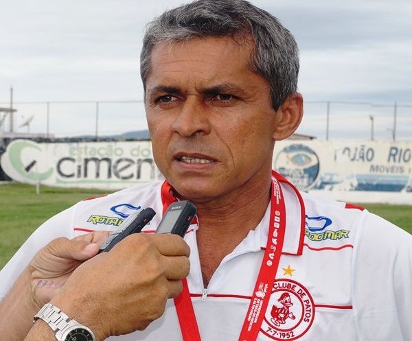 Marcos Nascimento é efetivado como técnico do Esporte de Patos