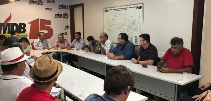 VIDA QUE SEGUE: APÓS SAÍDAS DE VENEZIANO E MANOEL JÚNIOR DO MDB, MARANHÃO SE REÚNE COM DIRETÓRIO E PRÉ-CANDIDATOS