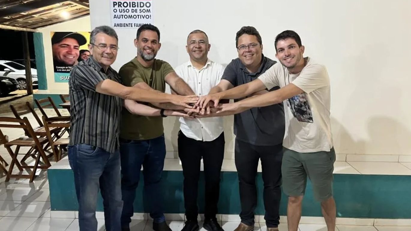 Base governista de Leandro Laia ganha reforço com adesão de Jackes Rodrigues