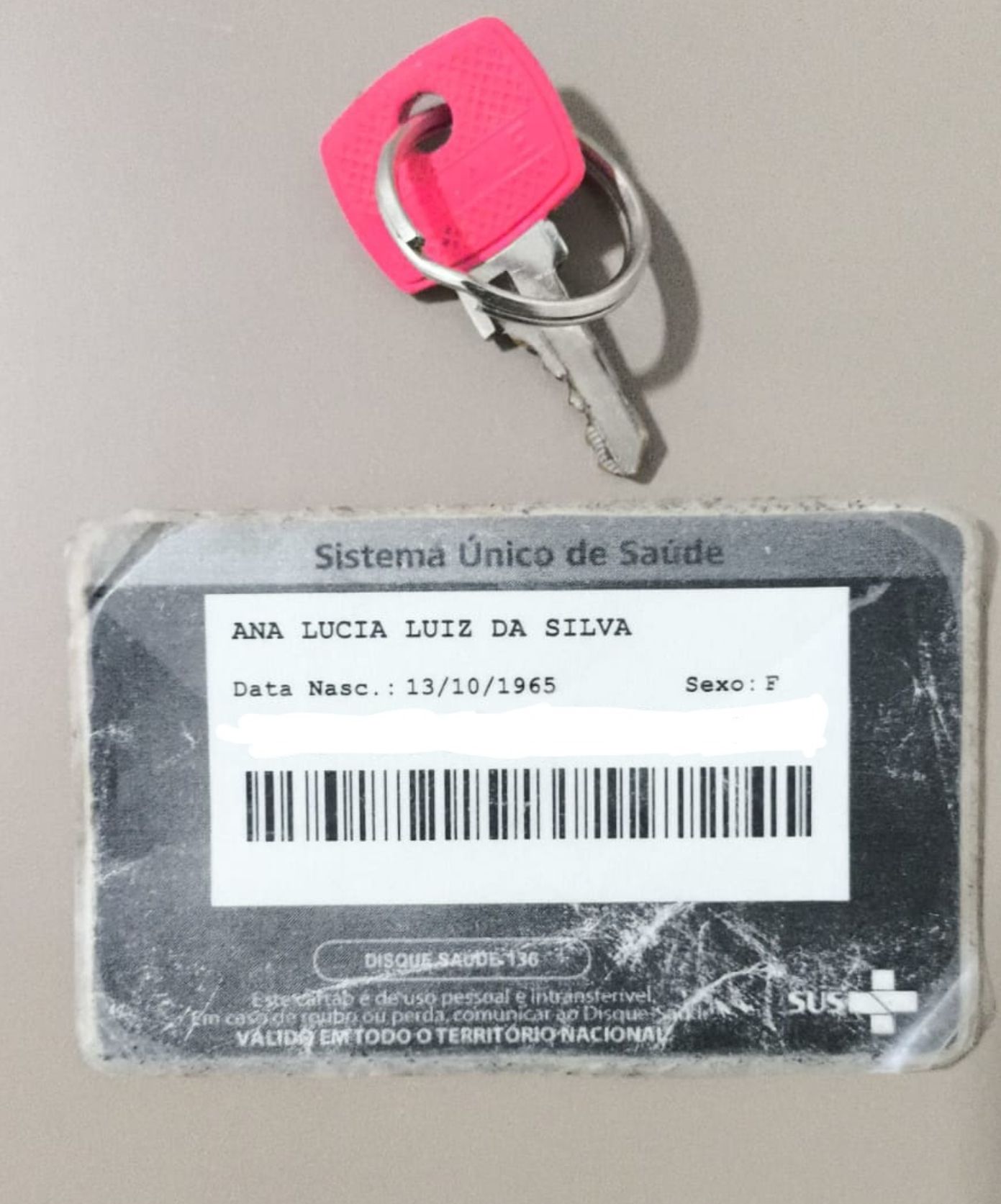 Cartão do SUS e chave são encontrados próximos à Praça dos Poetas em Santa Terezinha; veja 