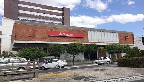 Banco Santander fecha as portas em Patos e afirma que clientes agora serão atendidos em Sousa ou Cajazeiras