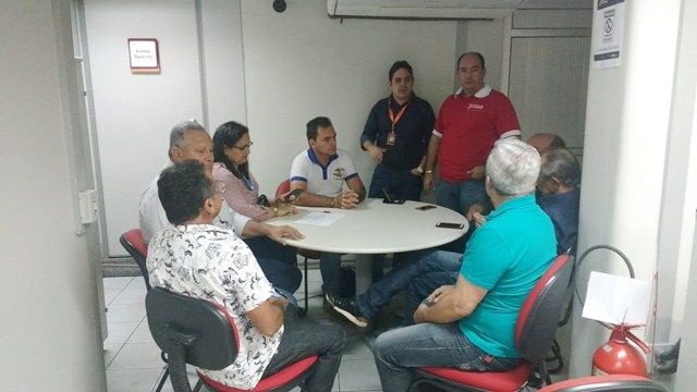 Prefeitura e BNB discutem apoio a bovinocultura leiteira em Patos