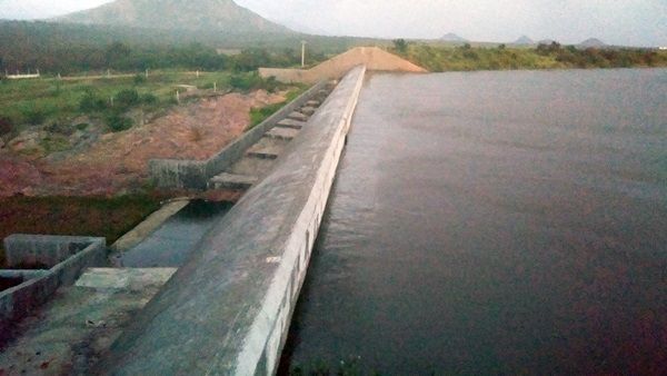 Exclusivo: faltam 70 cm para a Barragem da Farinha transbordar; veja vídeo