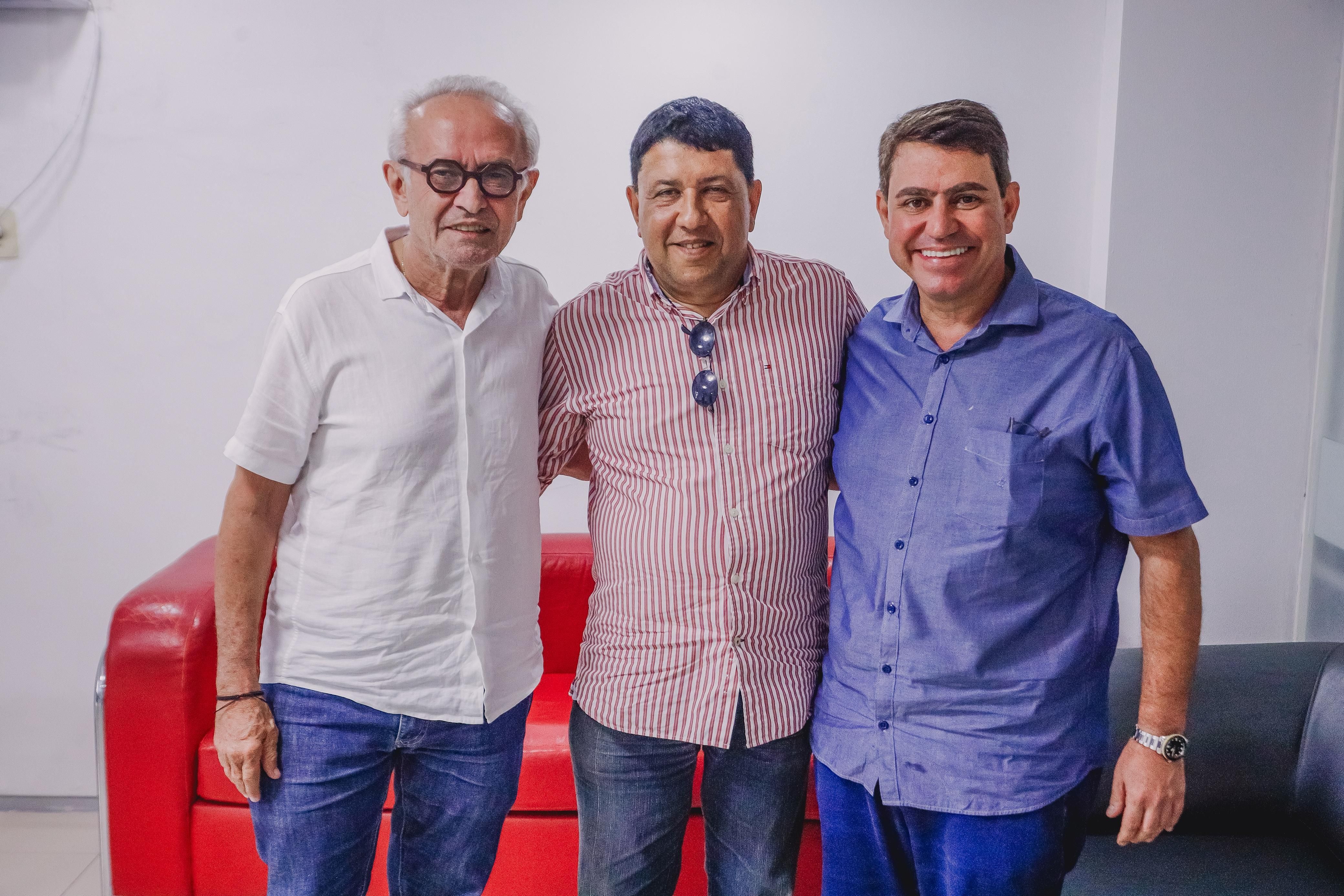Cícero Lucena amplia apoios políticos para 2026 com presidente do Solidariedade em Caldas Brandão
