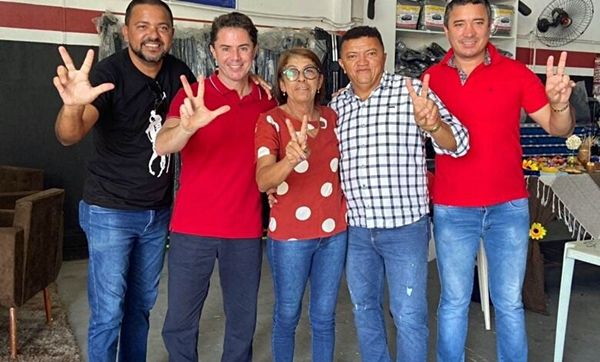 4 vereadores de Patos da base do prefeito Nabor vão decidir esta semana se votam em Pedro ou João; veja