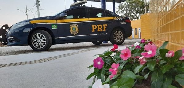 Policial Rodoviário Federal salva a vida de criança engasgada no sertão paraibano