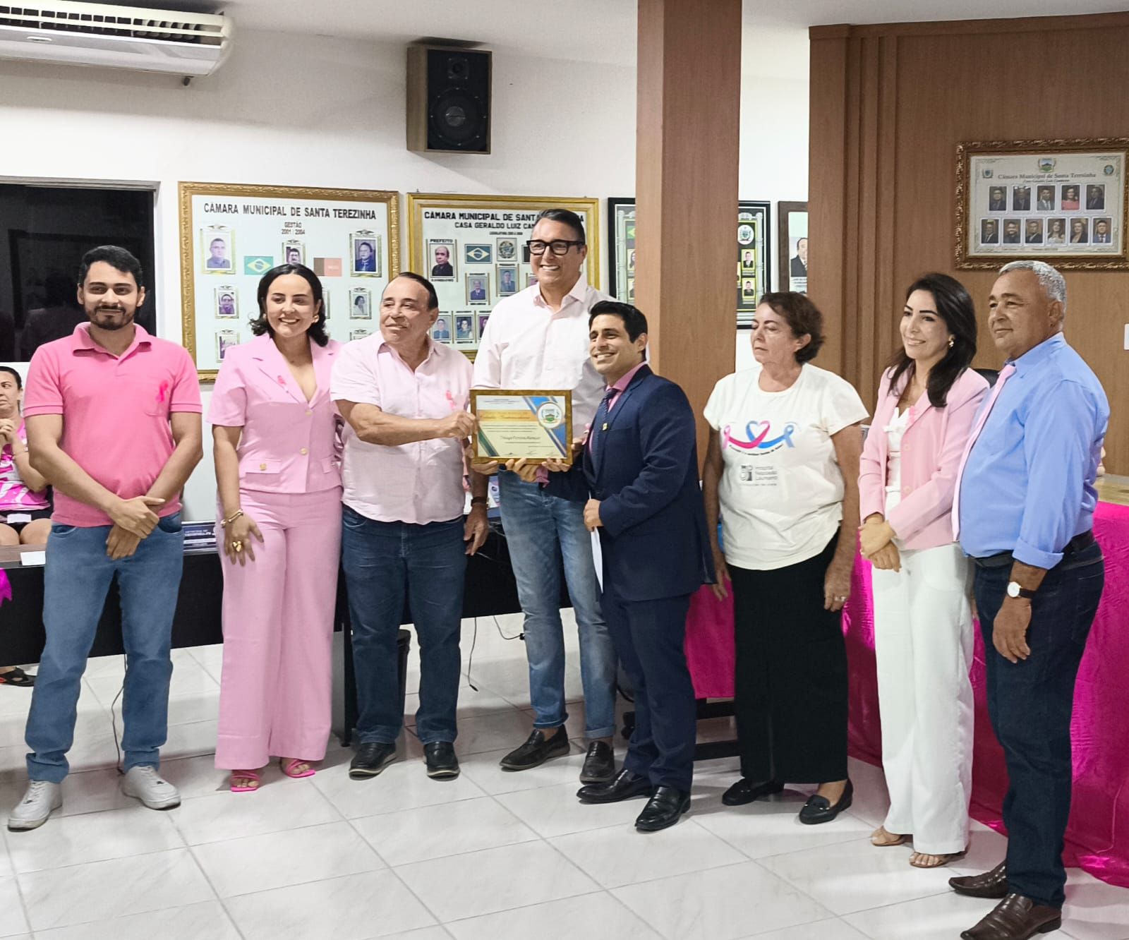 \\\'Um dos momentos mais felizes da minha vida\\\', diz Dr Thiago Pereira ao receber Título de Cidadão Santerezinhense; ouça