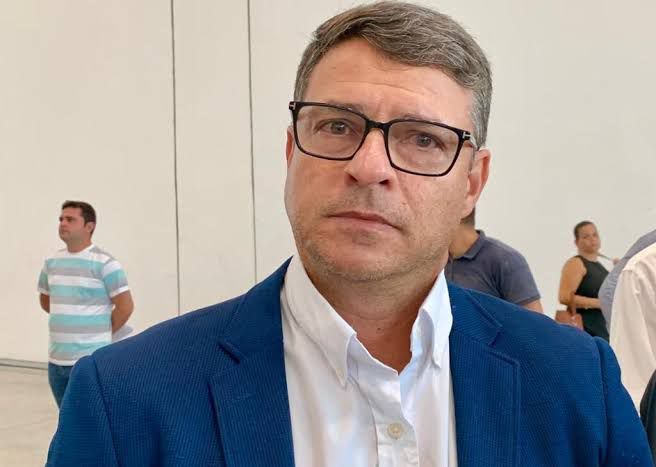Amidi repudia ofensas de Vitor Hugo e solidariza com profissionais e veículos da mídia digital atacados por secretário