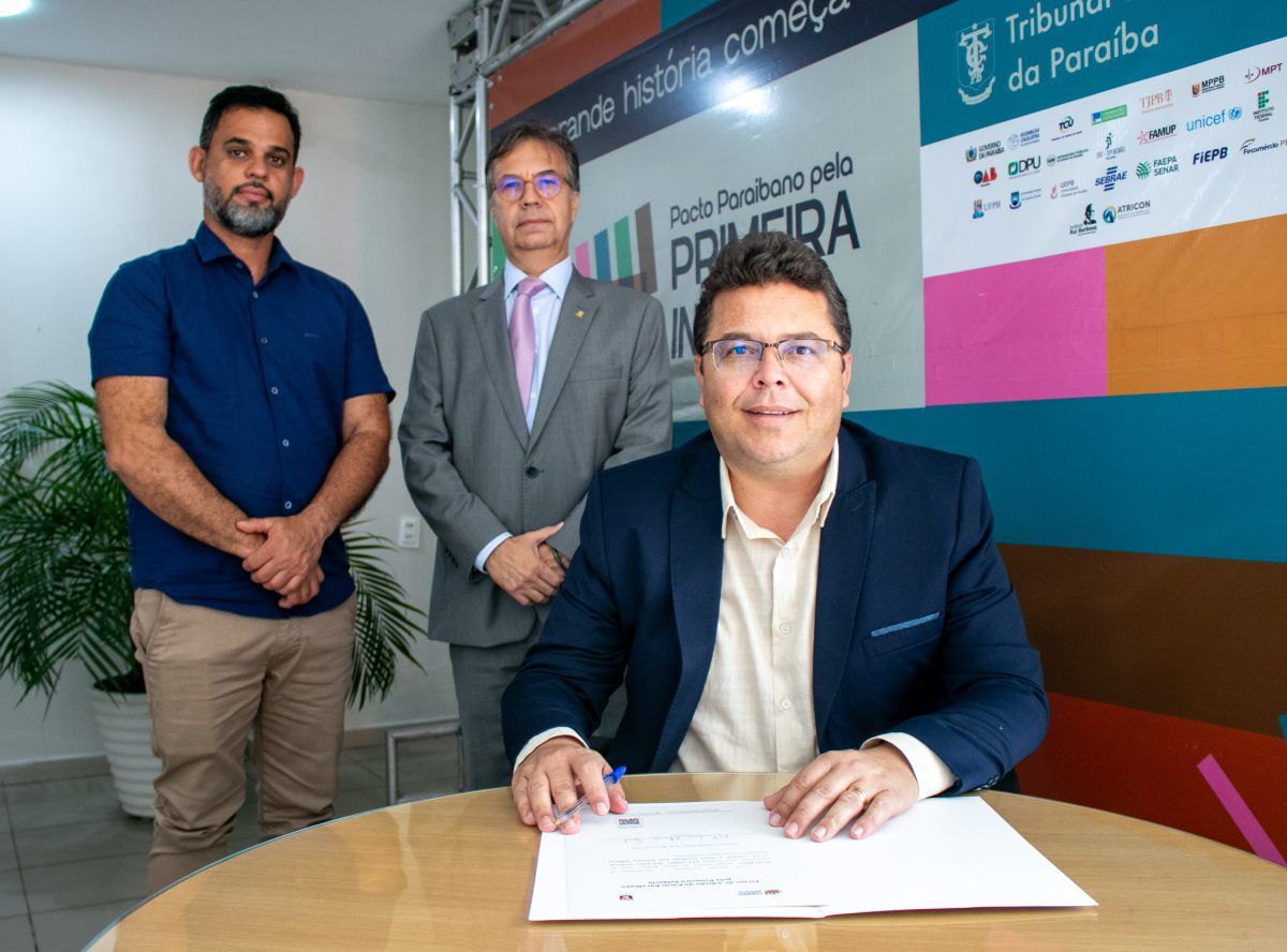 O Poder Executivo do Município de Maturéia, reforçando sua dedicação com a primeira infância, firma compromisso ao assinar Pacto Estadual.