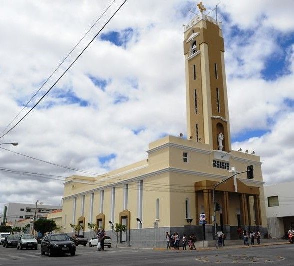 Catedral já vivencia os preparativos para a festa de Nossa Senhora da Guia. escute; 