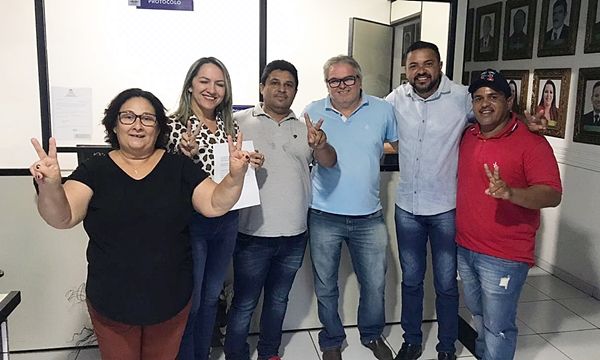 Tide Eduardo protocola candidatura na Câmara de Patos e já conta com apoio de sete vereadores