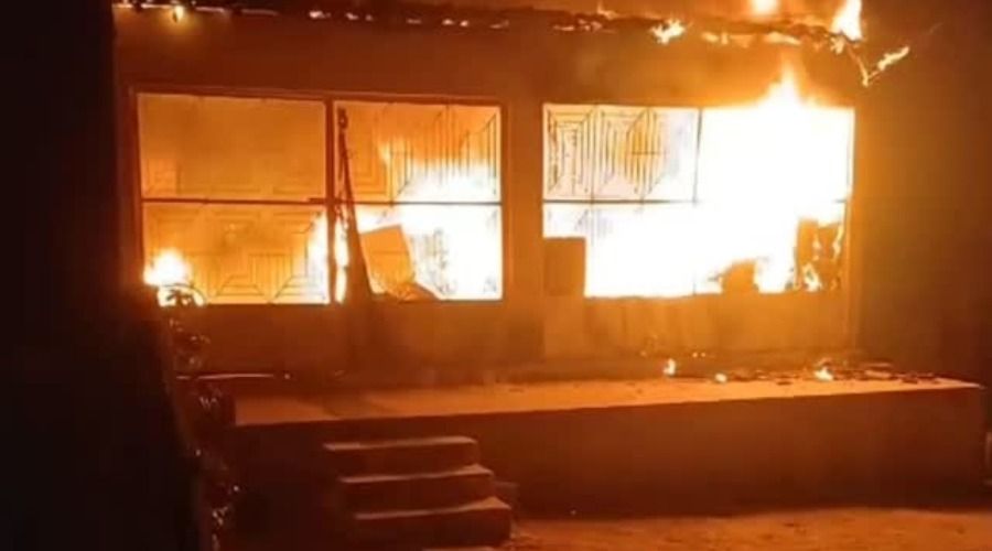 Incêndio atinge residência no Juá Doce, em Patos, na madrugada desta segunda-feira; ninguém ficou ferido