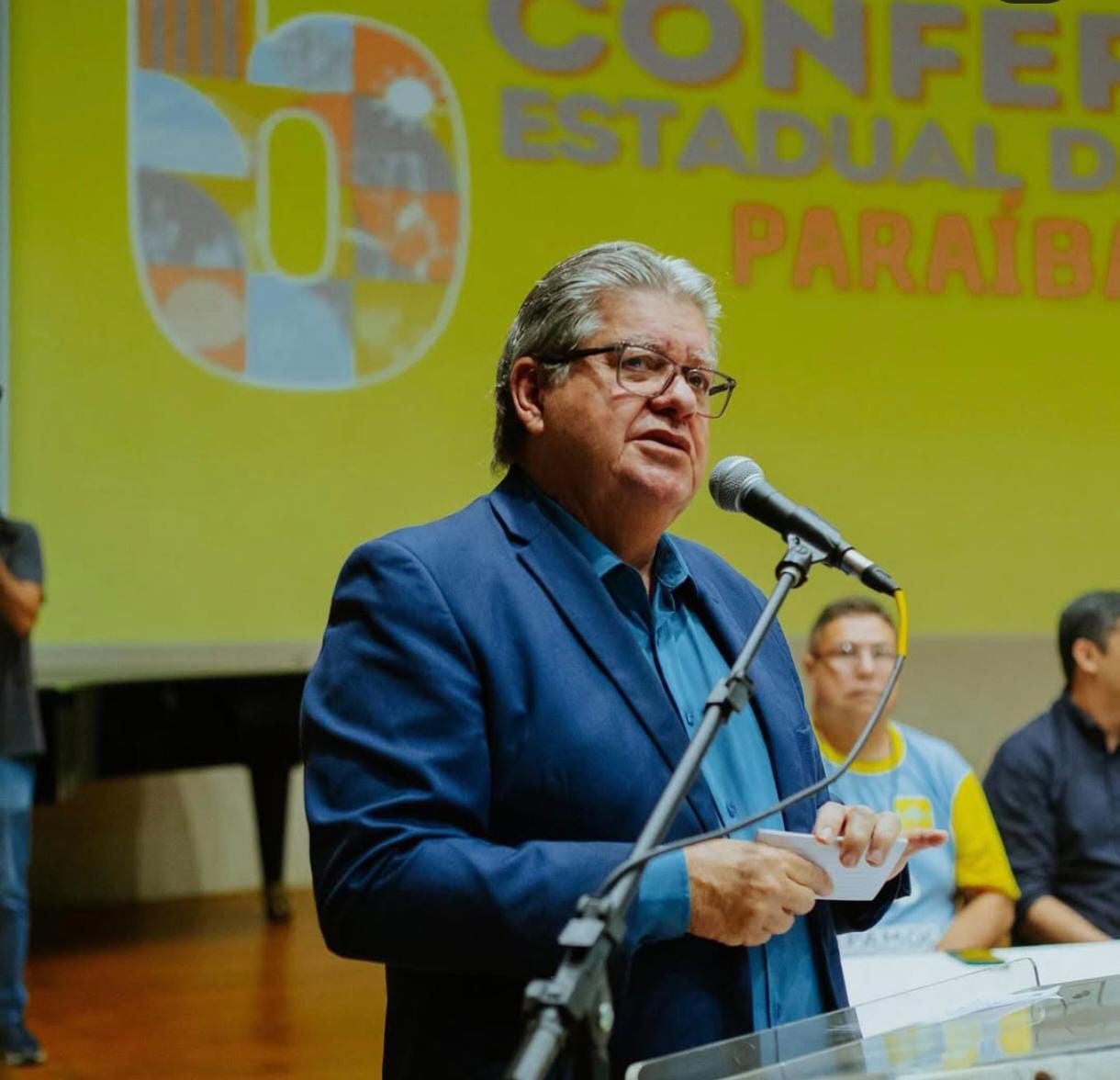 João Azevêdo diz que pesquisa não é único critério usado, temos que ver também rejeição; veja