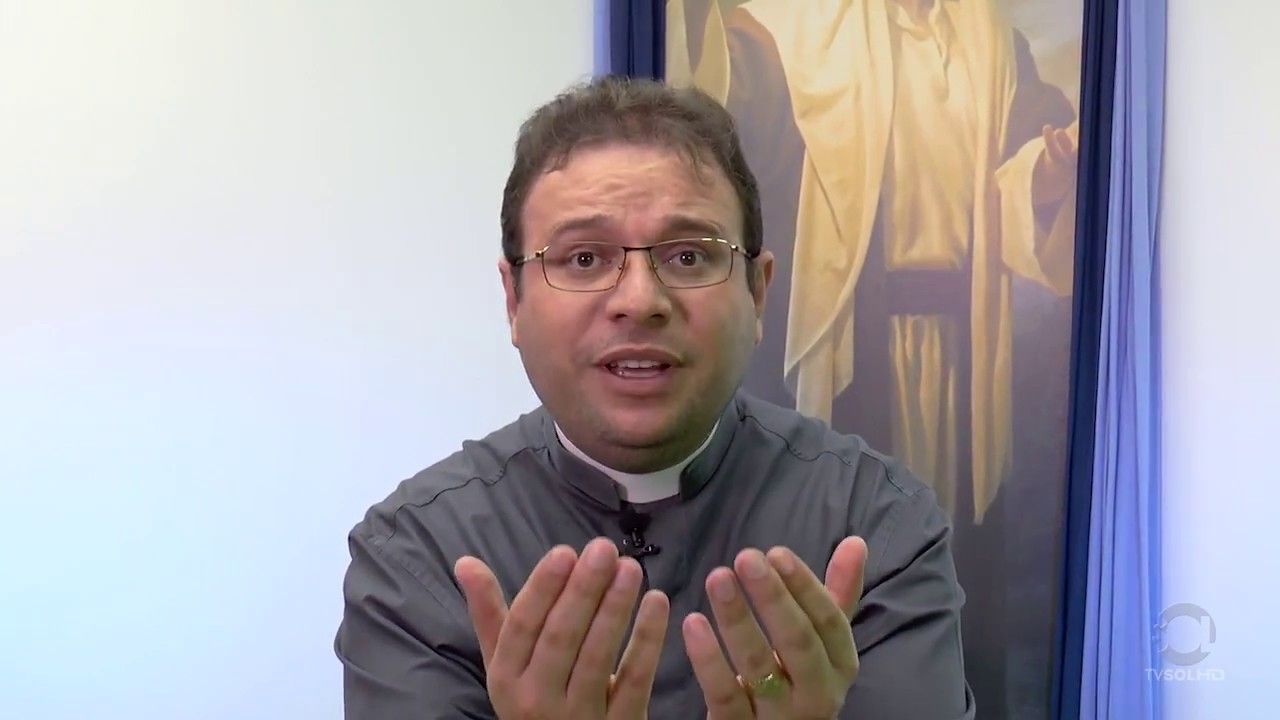 “Natal é tempo de esvaziamento de si e preenchimento da graça de Deus”, diz Padre Fabrício; veja vídeo