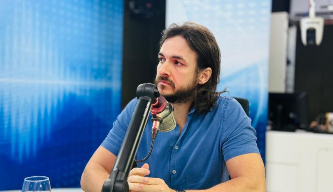 Pedro diz que é natural o movimento de Efraim Filho, mas admite que é possível ser candidato também ao governo