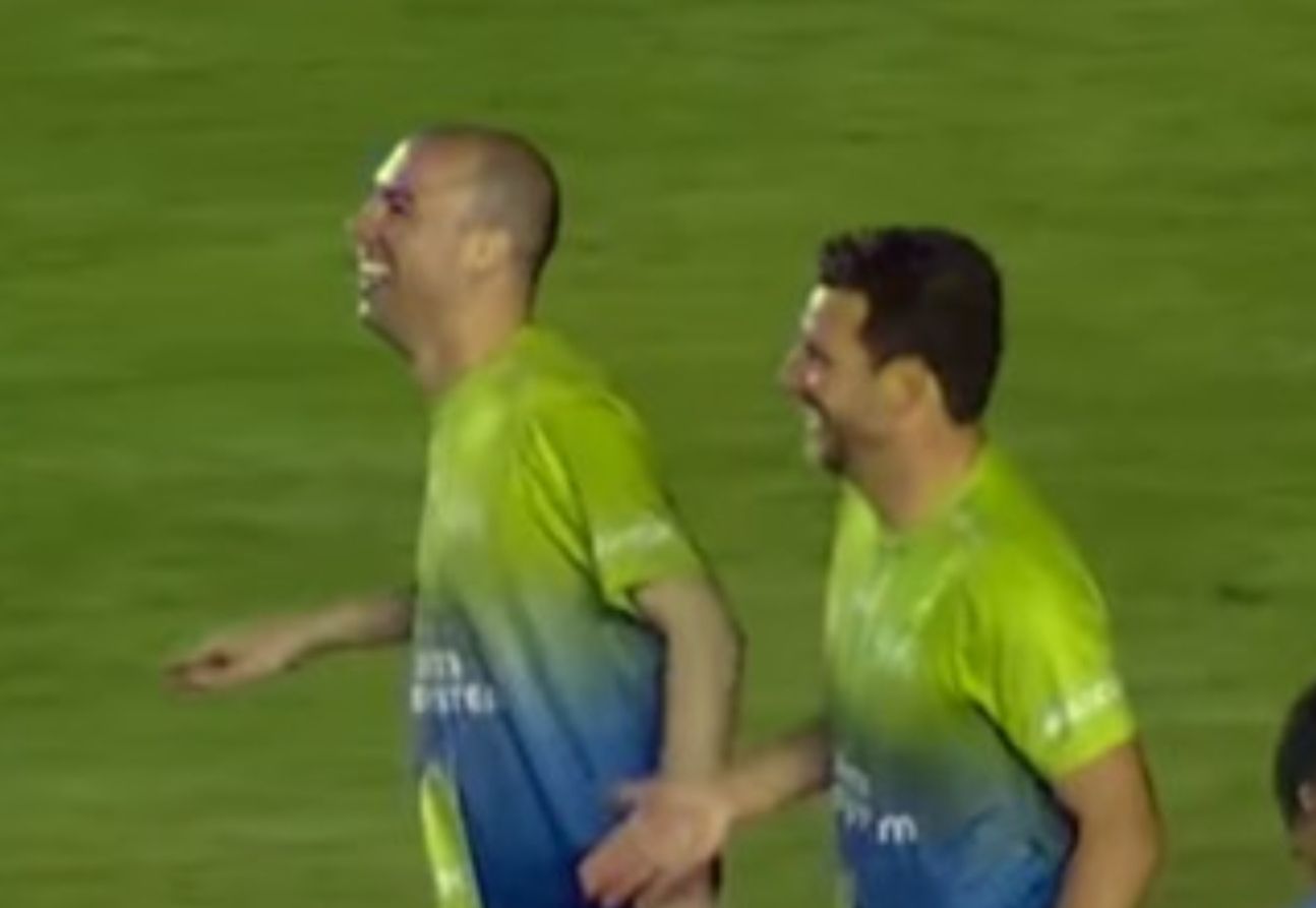Frei Gilson marca três gols em jogo beneficente e encanta torcedores em Limeira (SP)