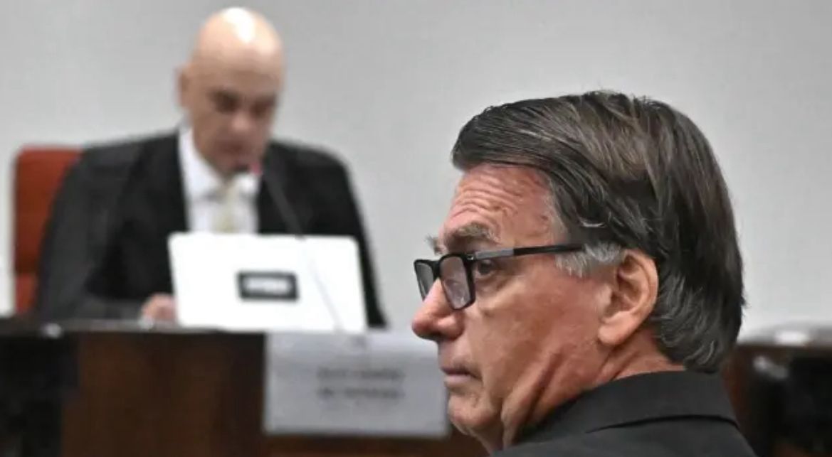Moraes vota por condenação de Bolsonaro e mais sete aliados por tentativa de golpe de Estado