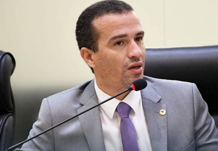 Bomba: deputado Dr. Érico decide apoiar Juiz Ramonilson Alves